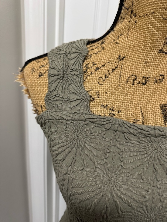 Patterned Seamless Tank Top - Picture 3 of 7